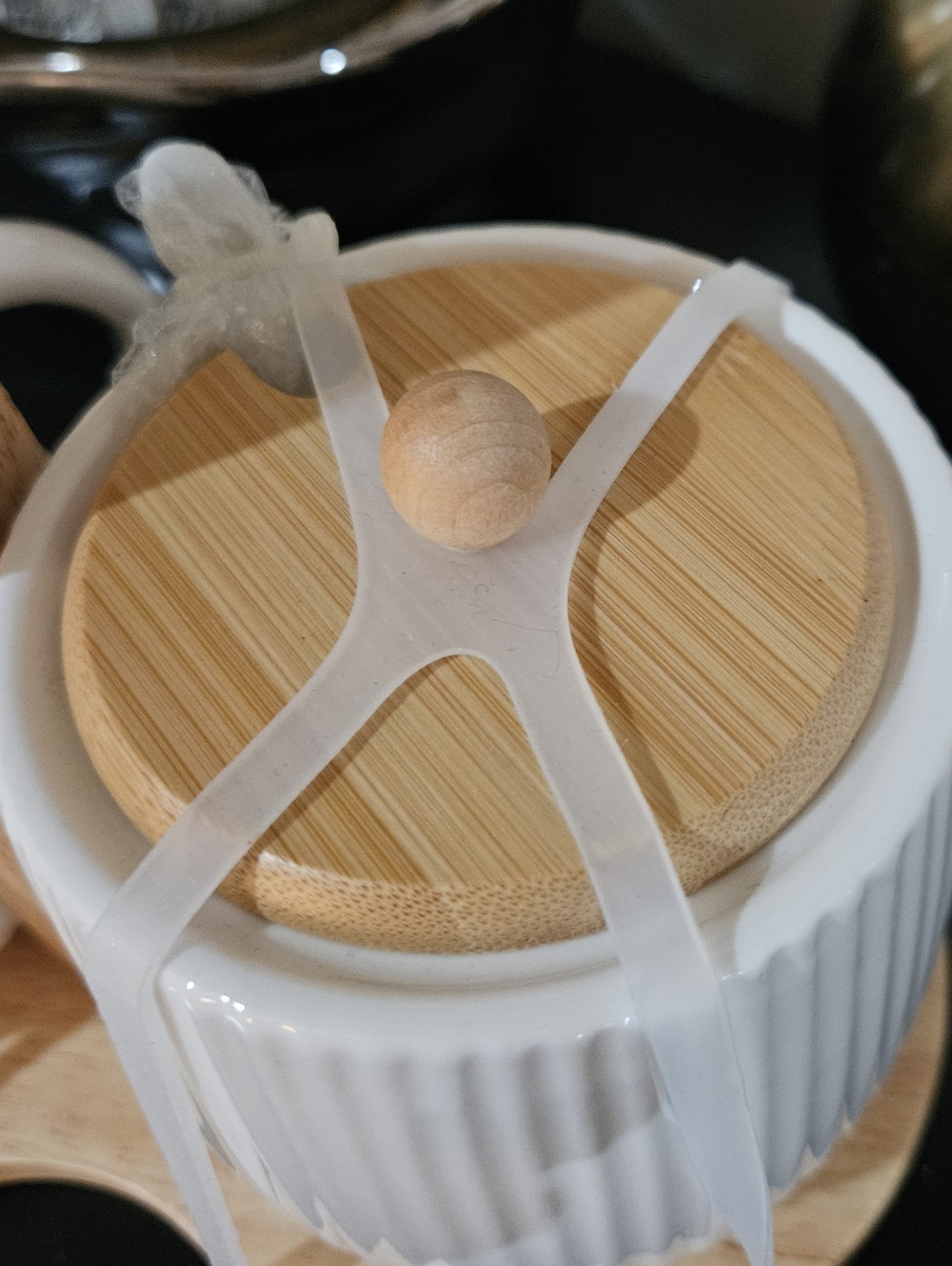 Chic White Ceramic Sugar and Creamer Set with Bamboo Stand - Picture 7 of 7
